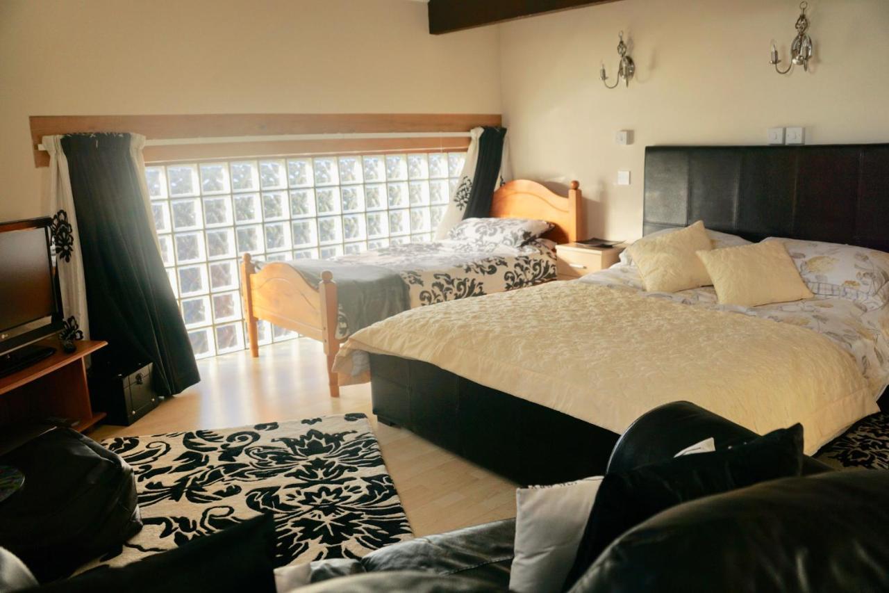 Ravencar Farm B&B Mosborough Eksteriør bilde